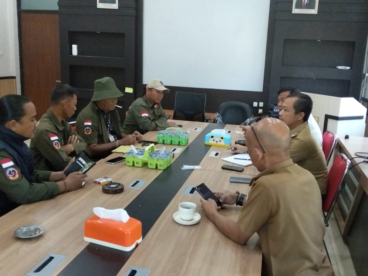 Dinas PUPR Tubaba Sambut Audiensi LSM TRIGA untuk Perkuat Sinergi Pembangunan